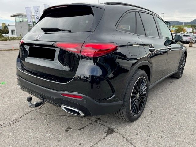 Mercedes GLC 220d 4matic AMG | novinka skladem | nový model | předváděcí německé auto ihned | černá Obsidian metalíza | SUV | nákup online | AUTOiBUY.com